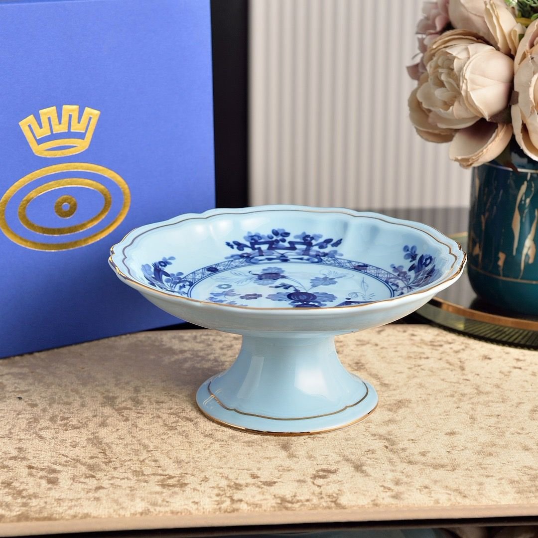 Ginori 1735 Single porcelain round plate with stem - Image 4 of 5